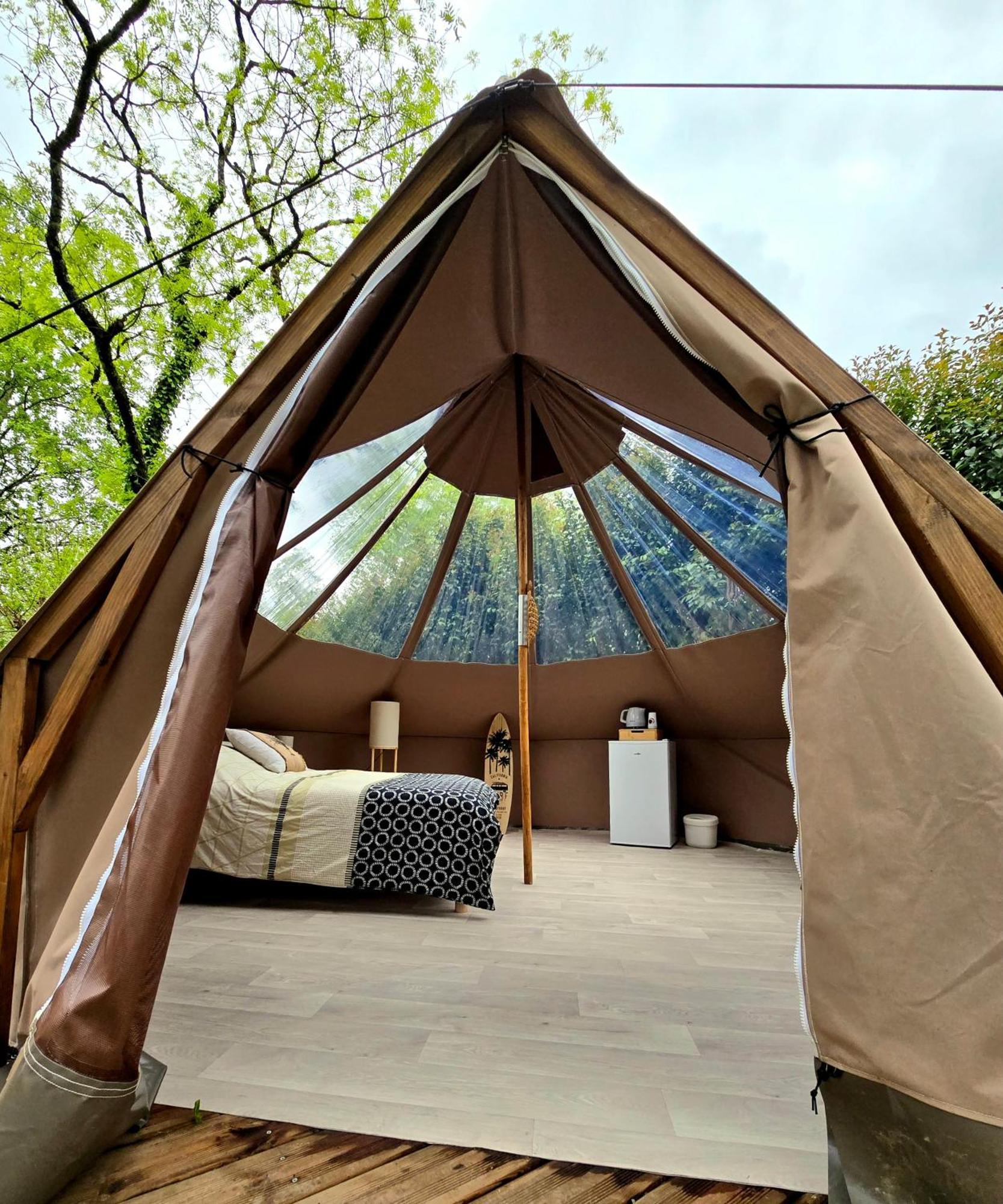 Les Nuits De Cassiopee Bed & Breakfast Sorde-l'Abbaye ภายนอก รูปภาพ