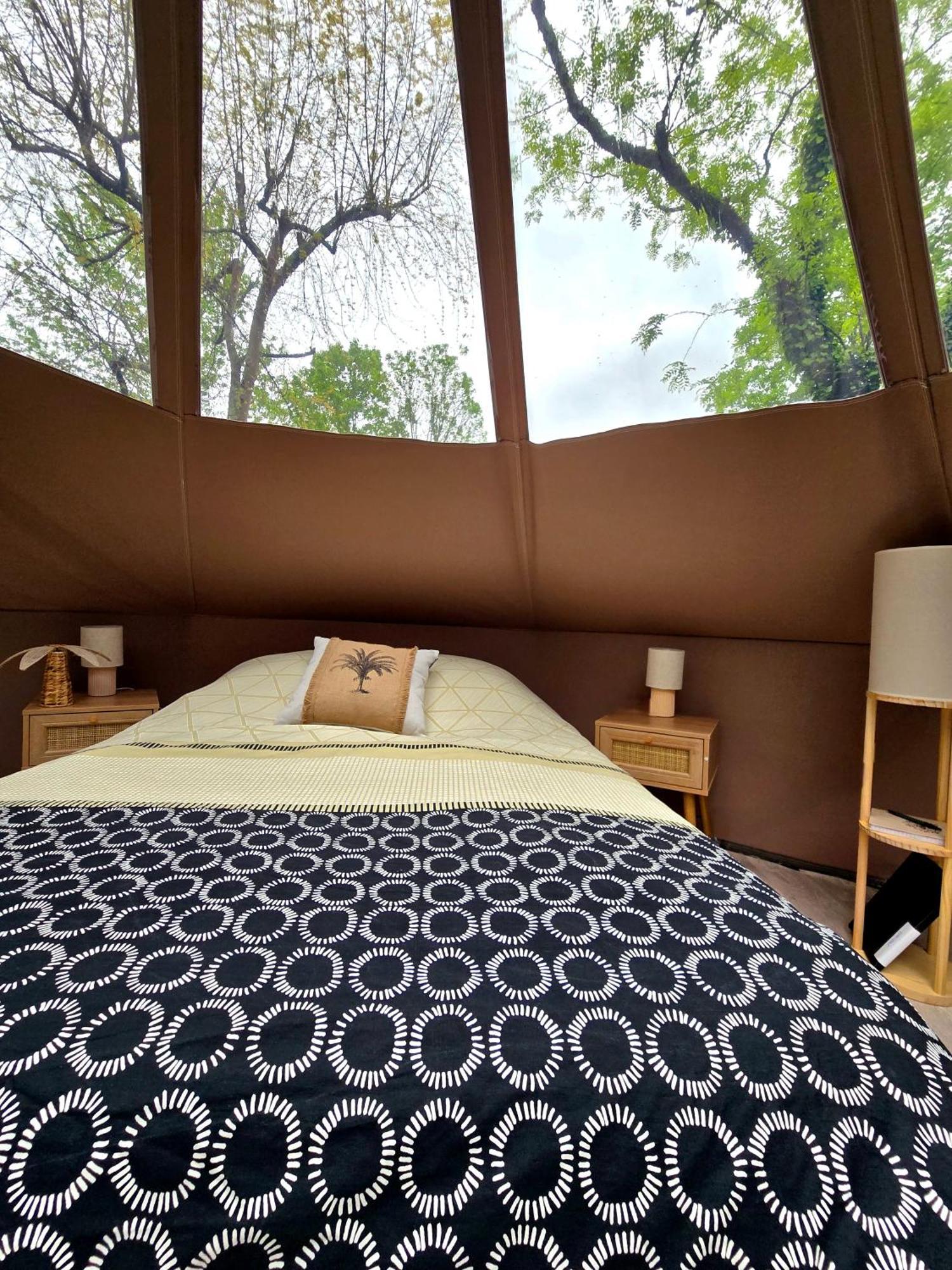 Les Nuits De Cassiopee Bed & Breakfast Sorde-l'Abbaye ภายนอก รูปภาพ