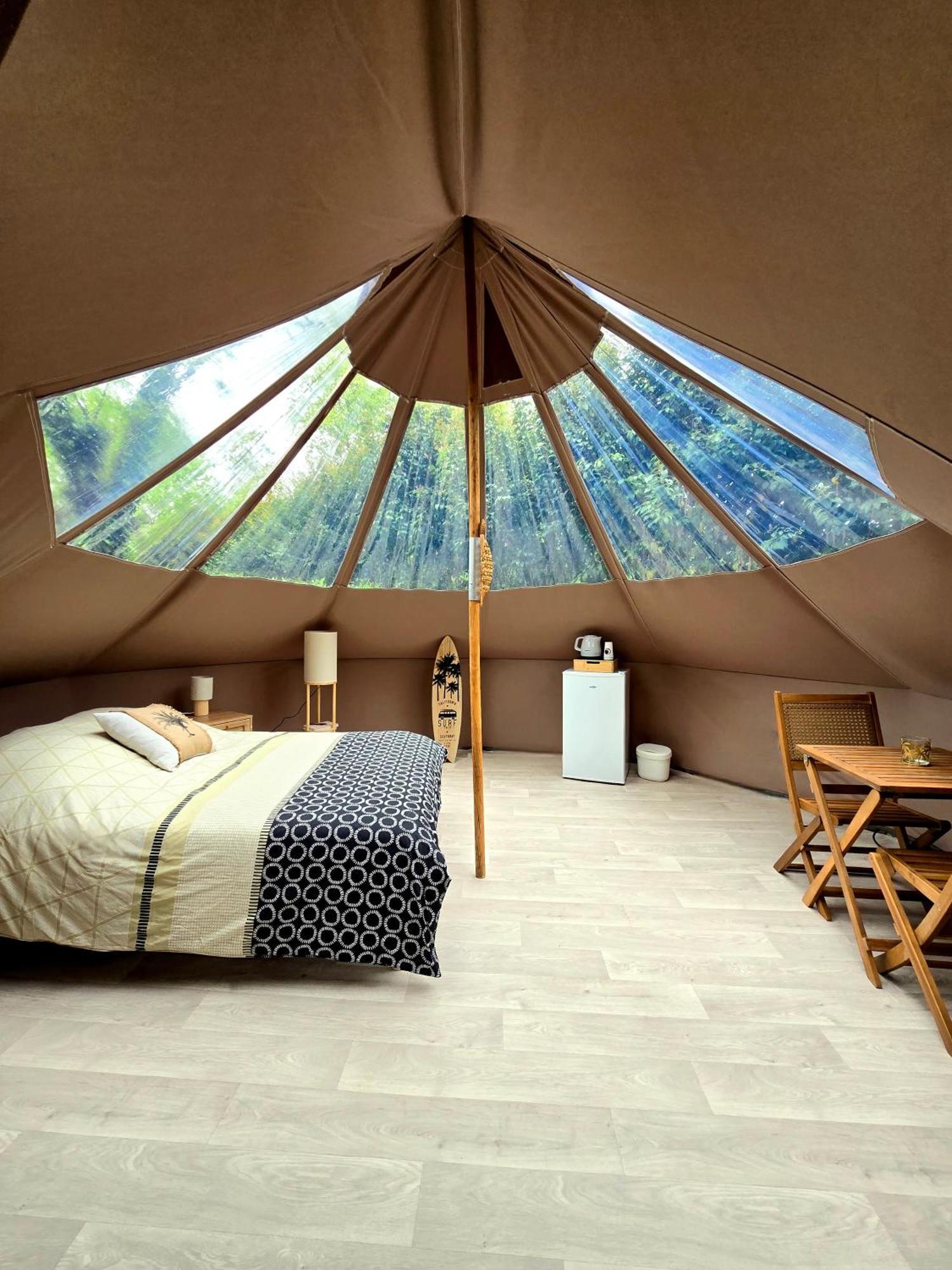 Les Nuits De Cassiopee Bed & Breakfast Sorde-l'Abbaye ภายนอก รูปภาพ